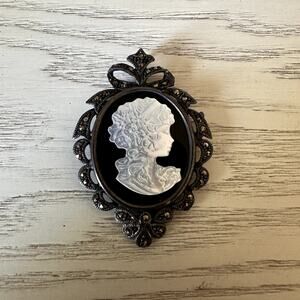 RARE Vintage Sterling Silver Marcasite Black Onyx Cameo Pendant Brooch Pin